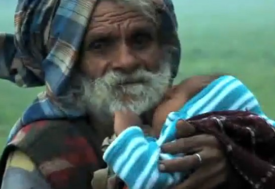 96 yoshda ota bo'lgan chol